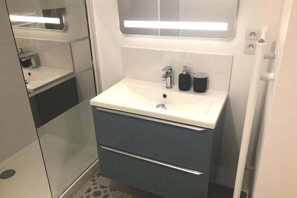 Bel Appartement T3 Mourillon A 5 Min Des Plages - Vue Mer Toulon Exteriör bild
